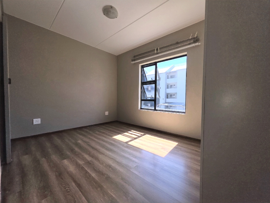 2 Bedroom Property for Sale in Glen Austin Gauteng