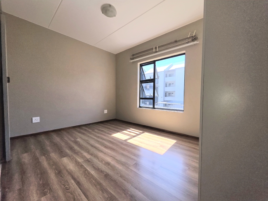 2 Bedroom Property for Sale in Glen Austin Gauteng