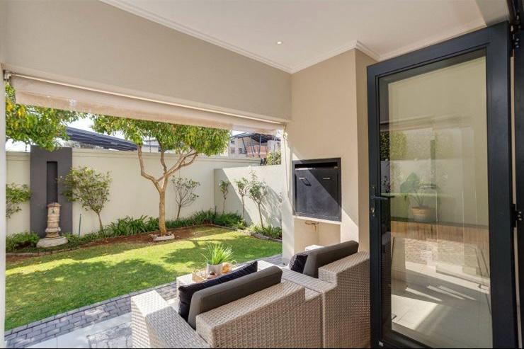 To Let 3 Bedroom Property for Rent in Lonehill Gauteng