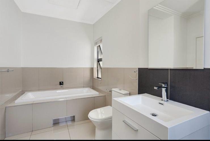 To Let 3 Bedroom Property for Rent in Lonehill Gauteng