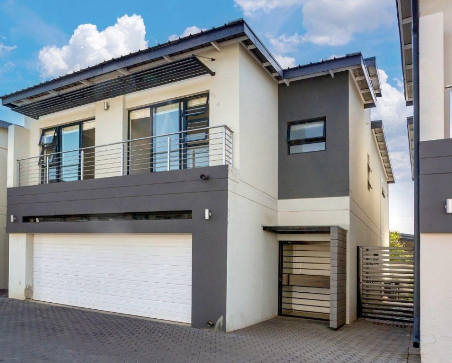 To Let 3 Bedroom Property for Rent in Lonehill Gauteng