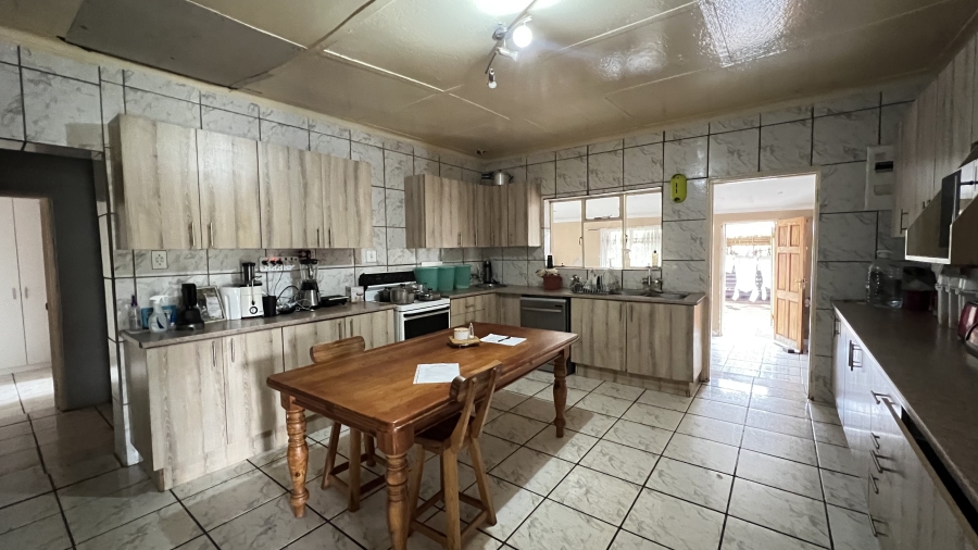 3 Bedroom Property for Sale in Hillside Gauteng