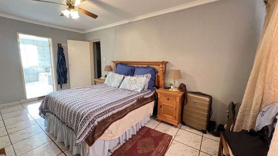 3 Bedroom Property for Sale in Hillside Gauteng