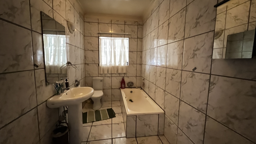 3 Bedroom Property for Sale in Hillside Gauteng