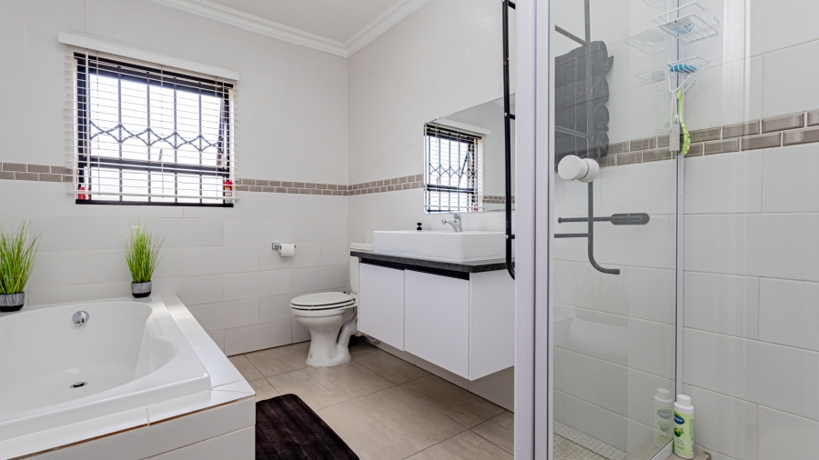 3 Bedroom Property for Sale in Homes Haven Gauteng