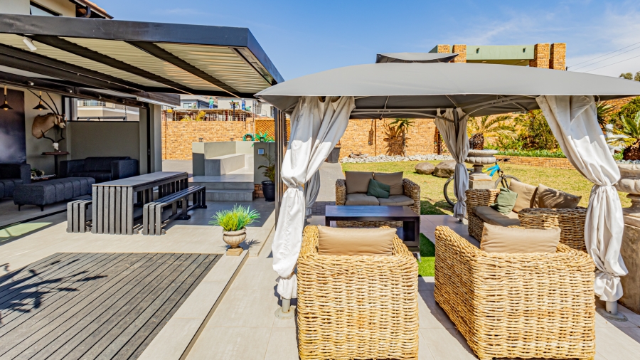 3 Bedroom Property for Sale in Homes Haven Gauteng