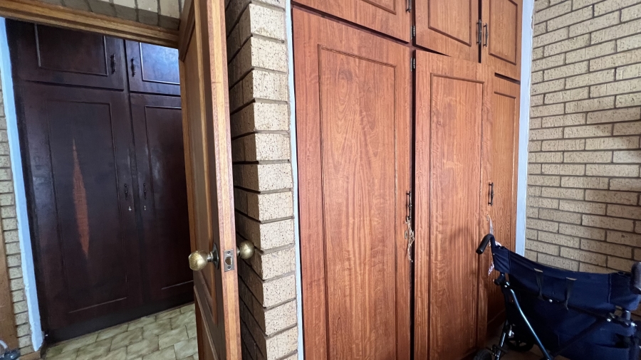 3 Bedroom Property for Sale in Helikonpark Gauteng