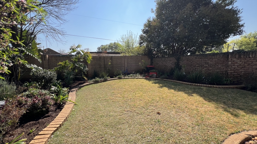 3 Bedroom Property for Sale in Helikonpark Gauteng