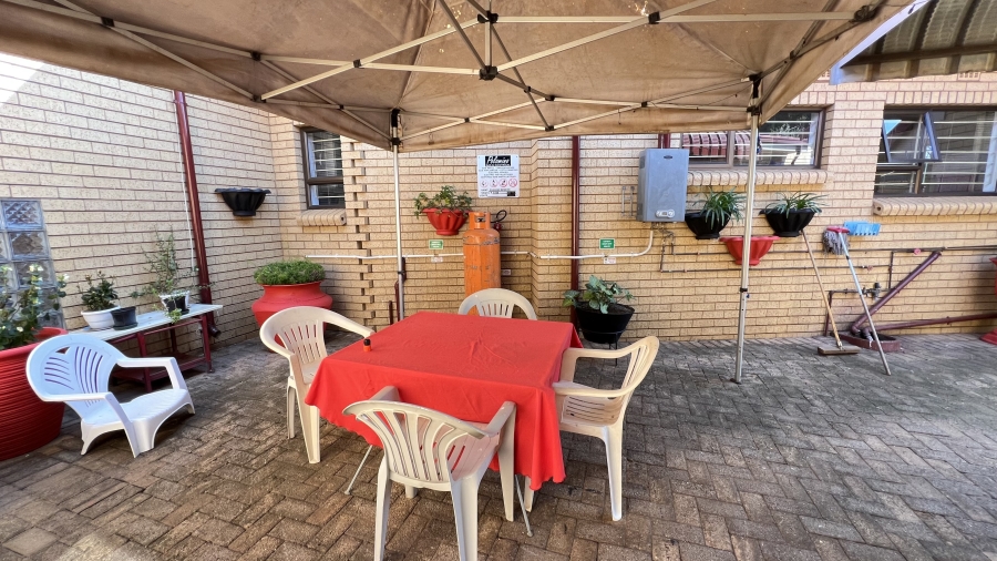 3 Bedroom Property for Sale in Helikonpark Gauteng