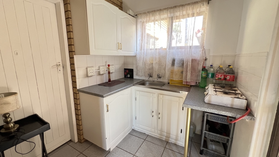3 Bedroom Property for Sale in Helikonpark Gauteng