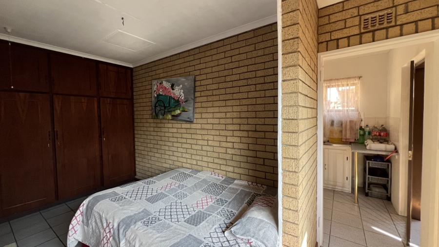 3 Bedroom Property for Sale in Helikonpark Gauteng