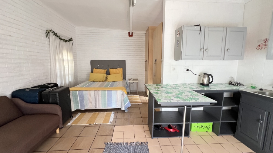 3 Bedroom Property for Sale in Helikonpark Gauteng