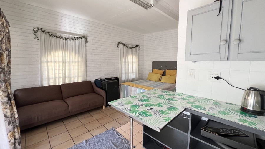 3 Bedroom Property for Sale in Helikonpark Gauteng