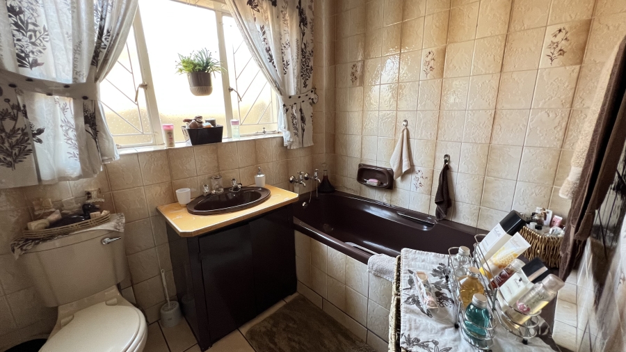 3 Bedroom Property for Sale in Randgate Gauteng