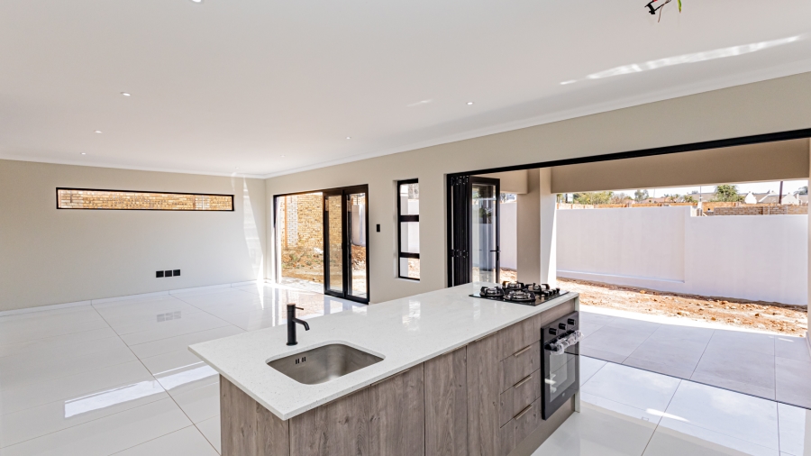 4 Bedroom Property for Sale in Homes Haven Gauteng