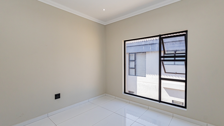 4 Bedroom Property for Sale in Homes Haven Gauteng