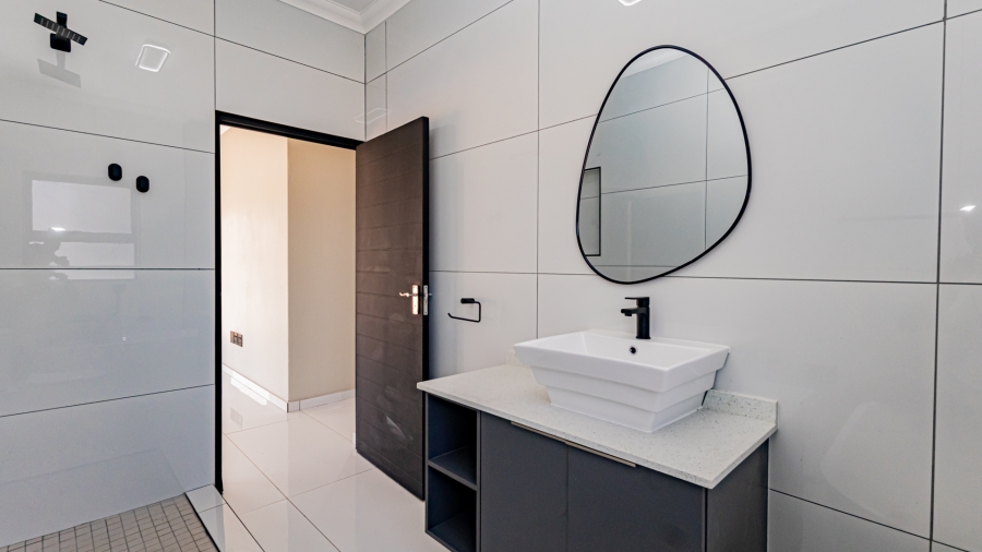 4 Bedroom Property for Sale in Homes Haven Gauteng