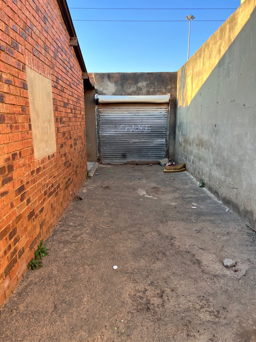 2 Bedroom Property for Sale in Orange Farm Gauteng