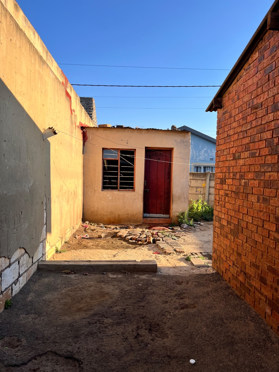 2 Bedroom Property for Sale in Orange Farm Gauteng