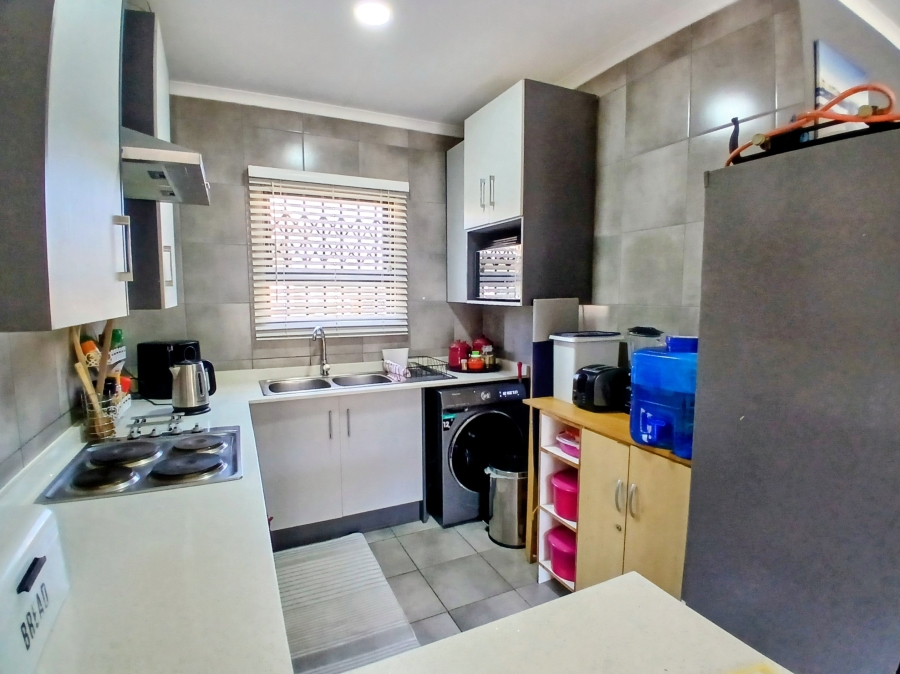 2 Bedroom Property for Sale in Groblerpark Gauteng