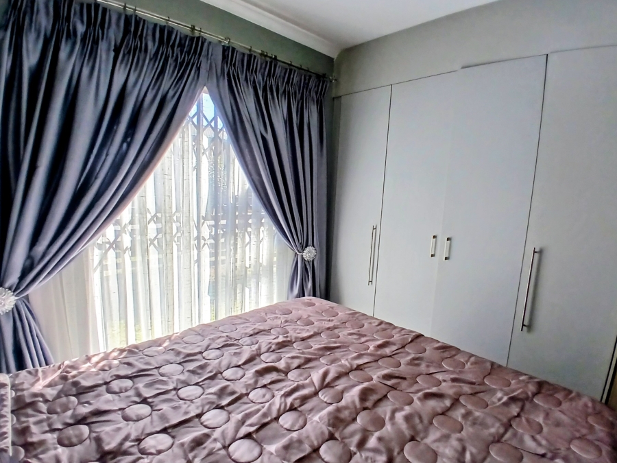 2 Bedroom Property for Sale in Groblerpark Gauteng