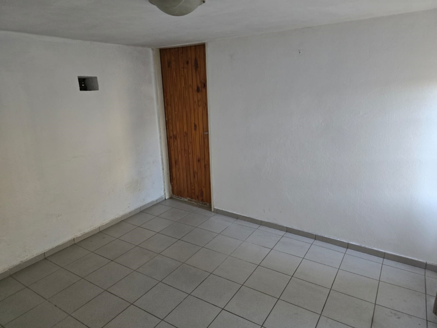 1 Bedroom Property for Sale in Primrose Gauteng