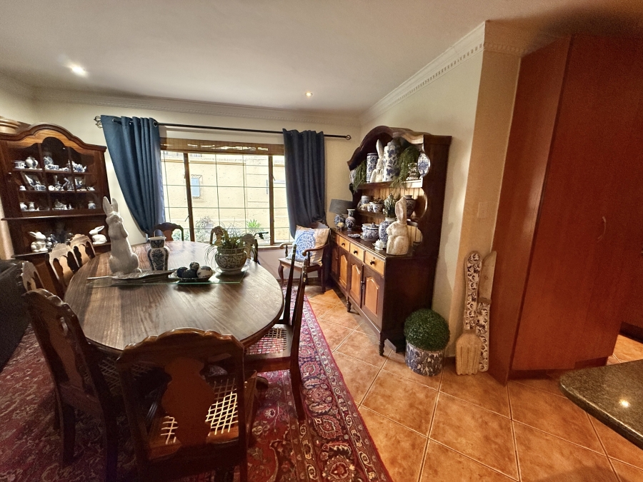 4 Bedroom Property for Sale in The Wilds Gauteng