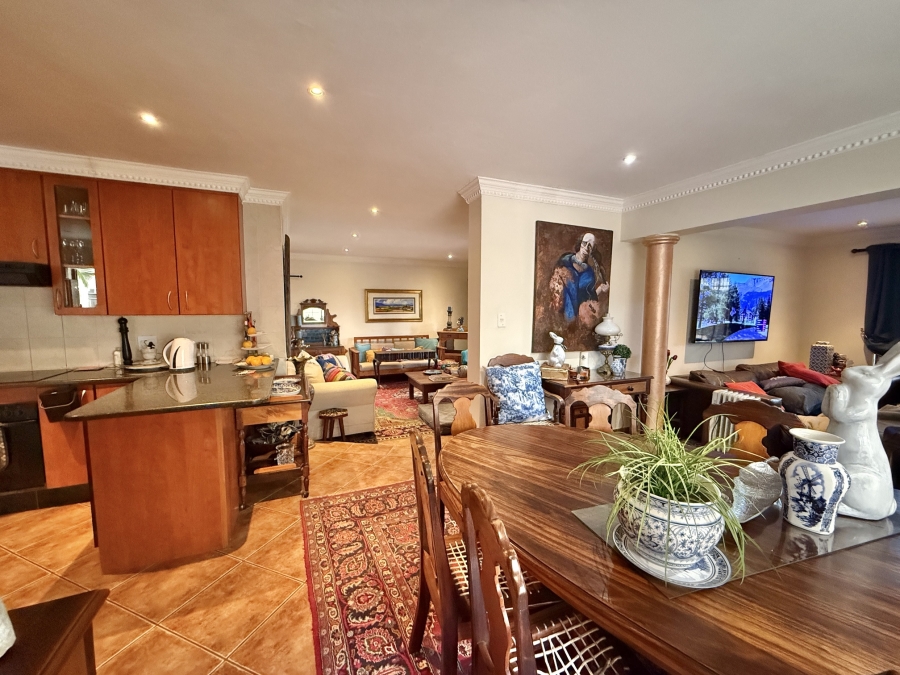 4 Bedroom Property for Sale in The Wilds Gauteng