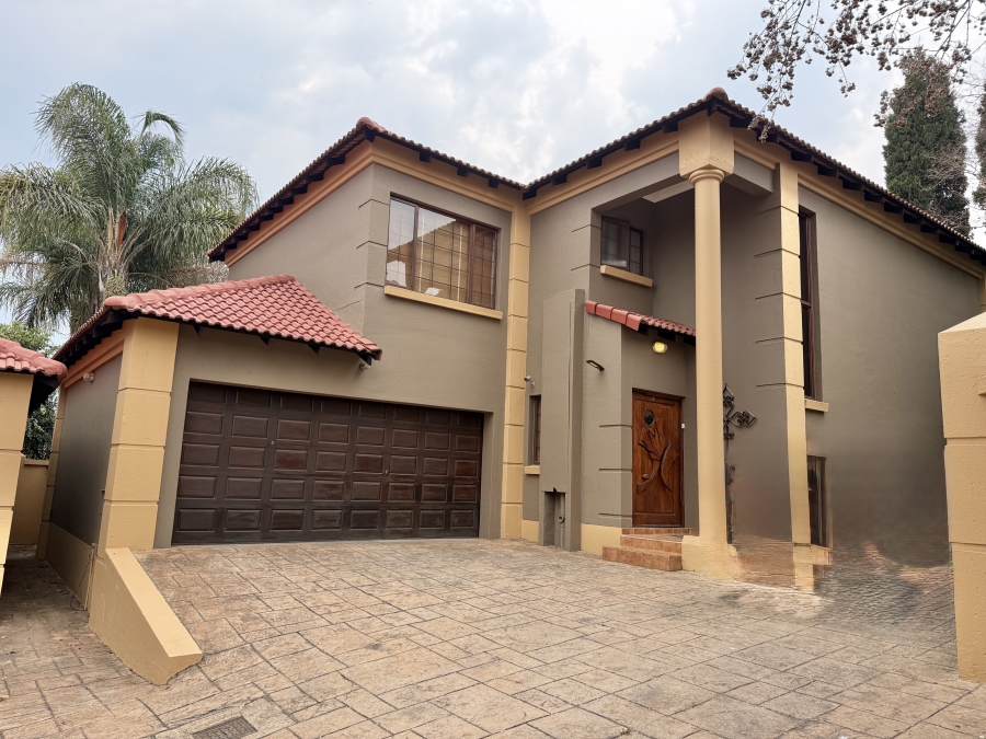 4 Bedroom Property for Sale in The Wilds Gauteng