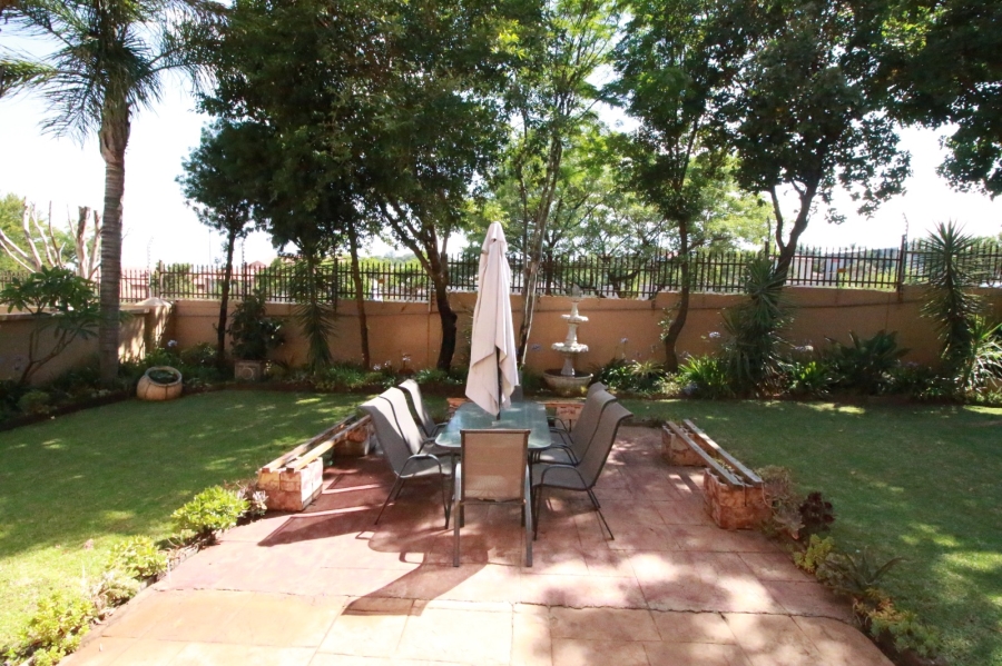 4 Bedroom Property for Sale in The Wilds Gauteng