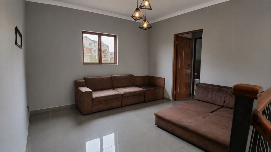 2 Bedroom Property for Sale in Erand Gardens Gauteng