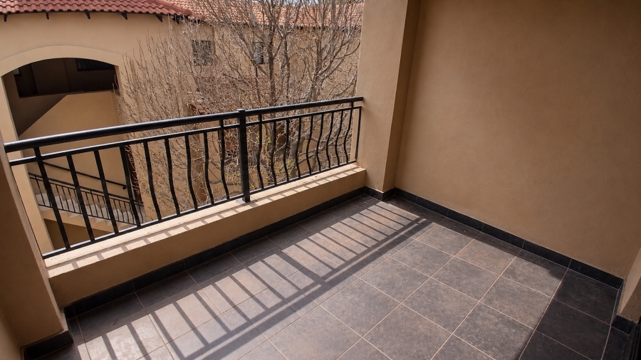 2 Bedroom Property for Sale in Erand Gardens Gauteng