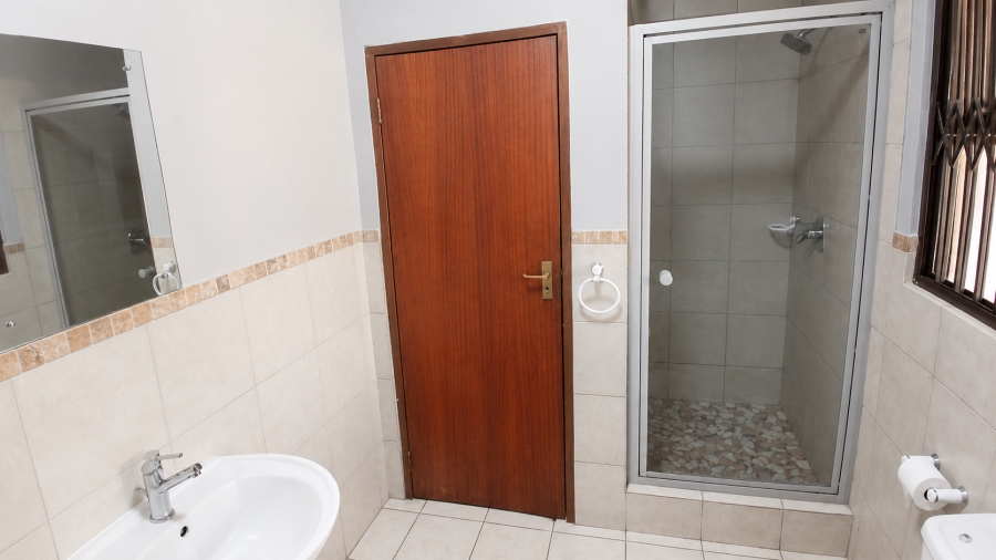 2 Bedroom Property for Sale in Erand Gardens Gauteng