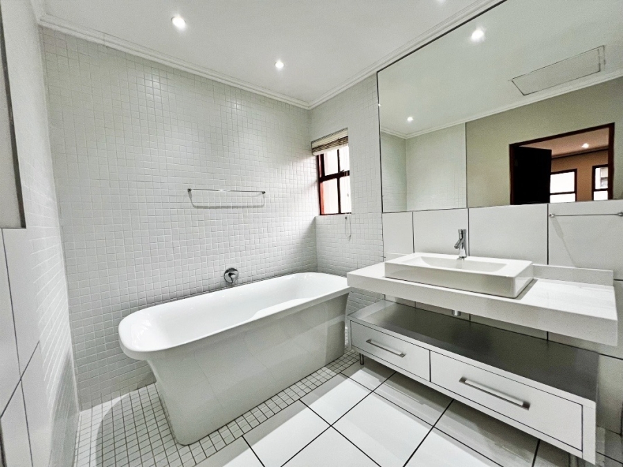 To Let 2 Bedroom Property for Rent in Dainfern Gauteng
