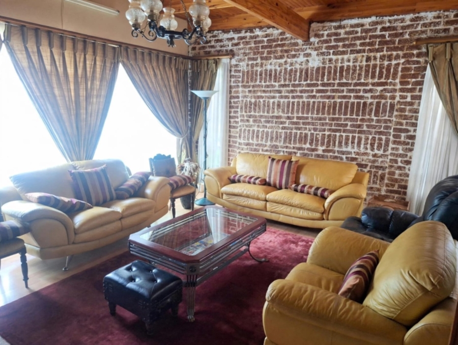 5 Bedroom Property for Sale in Constantia Park Gauteng