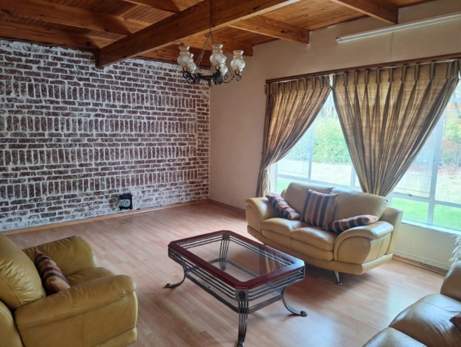 5 Bedroom Property for Sale in Constantia Park Gauteng