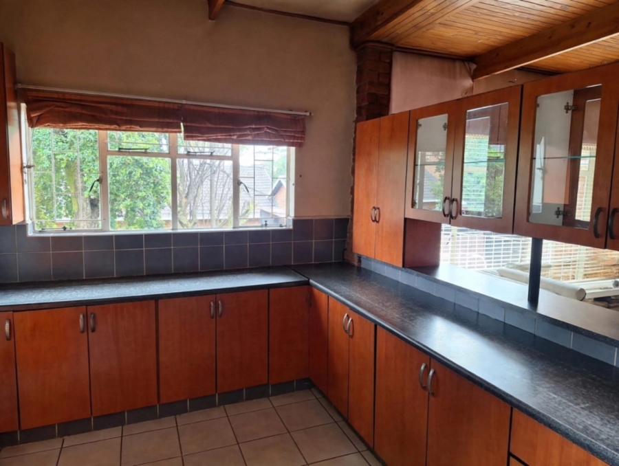 5 Bedroom Property for Sale in Constantia Park Gauteng