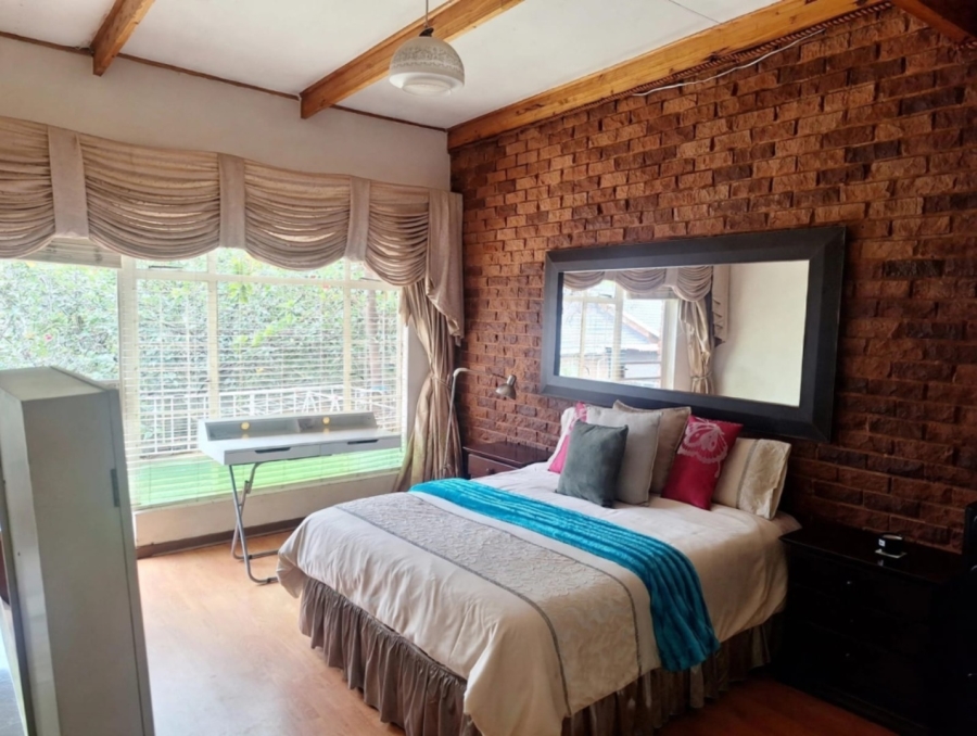 5 Bedroom Property for Sale in Constantia Park Gauteng