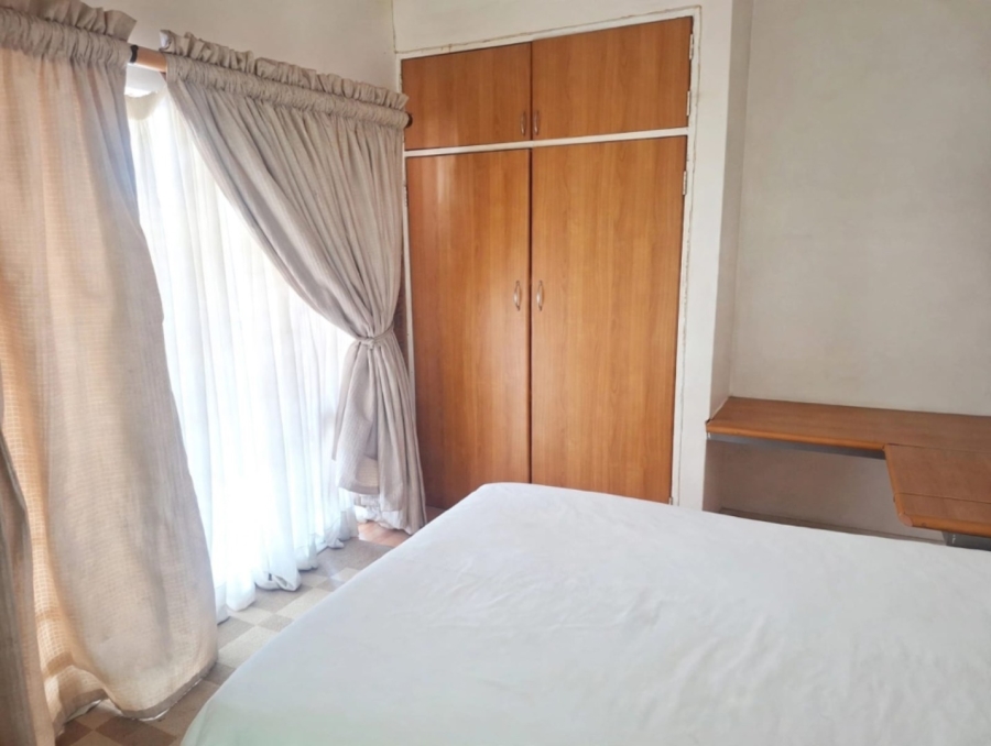 5 Bedroom Property for Sale in Constantia Park Gauteng