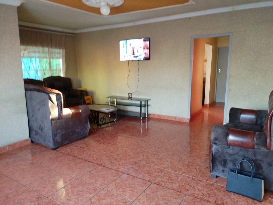 2 Bedroom Property for Sale in Toekomsrus Gauteng