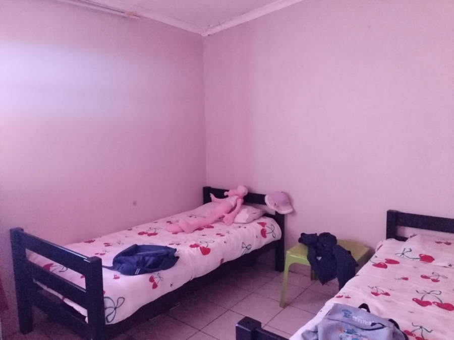 2 Bedroom Property for Sale in Toekomsrus Gauteng