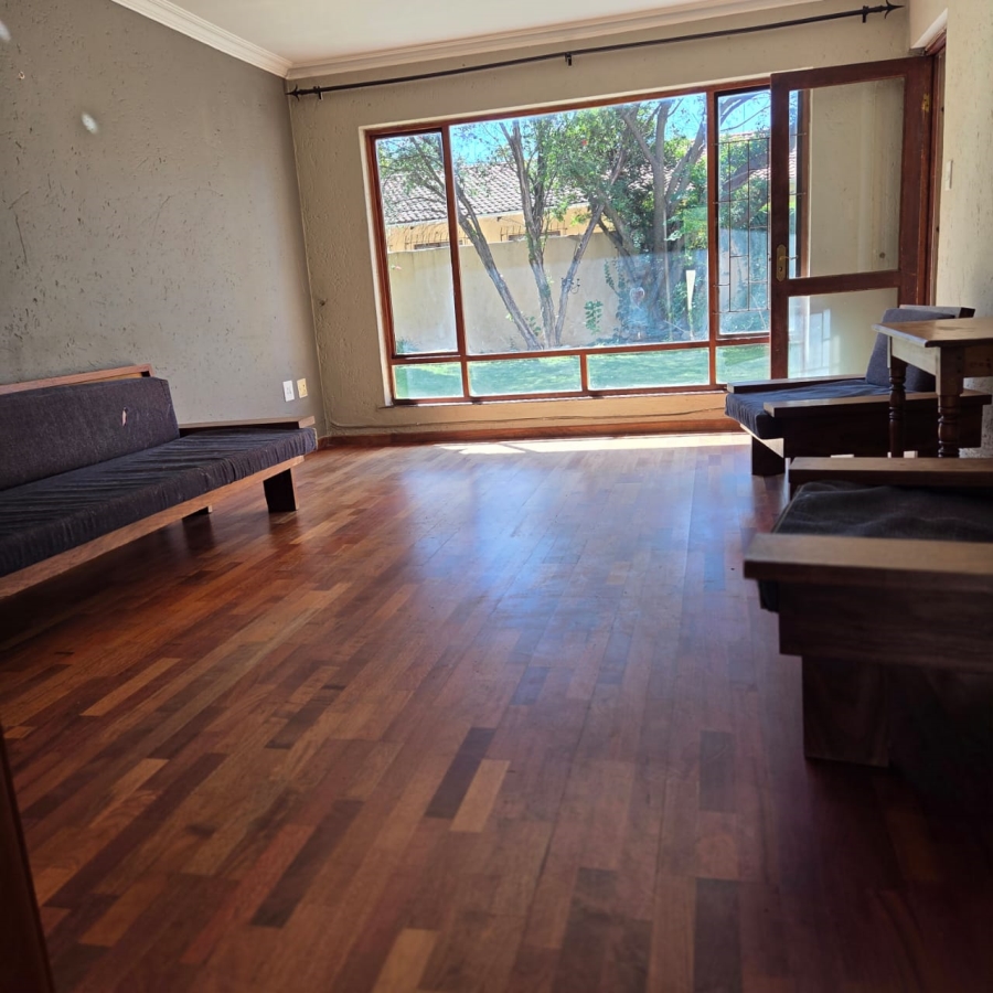To Let 2 Bedroom Property for Rent in Fairland Gauteng