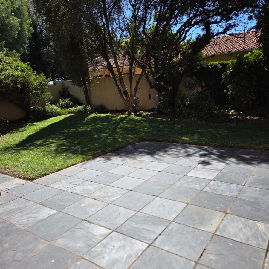 To Let 2 Bedroom Property for Rent in Fairland Gauteng