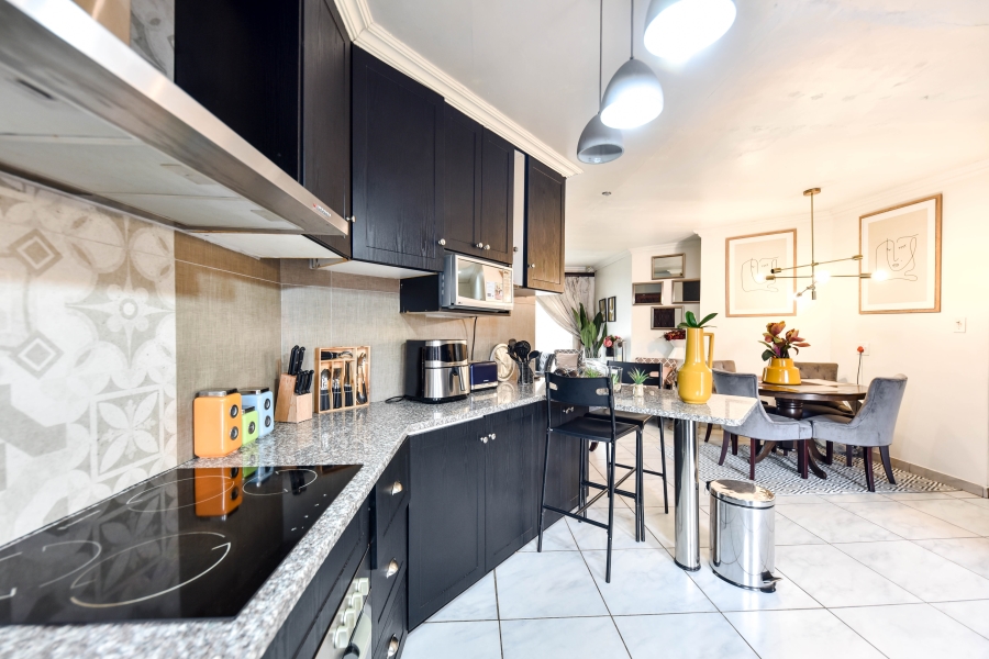 2 Bedroom Property for Sale in The Orchards Gauteng