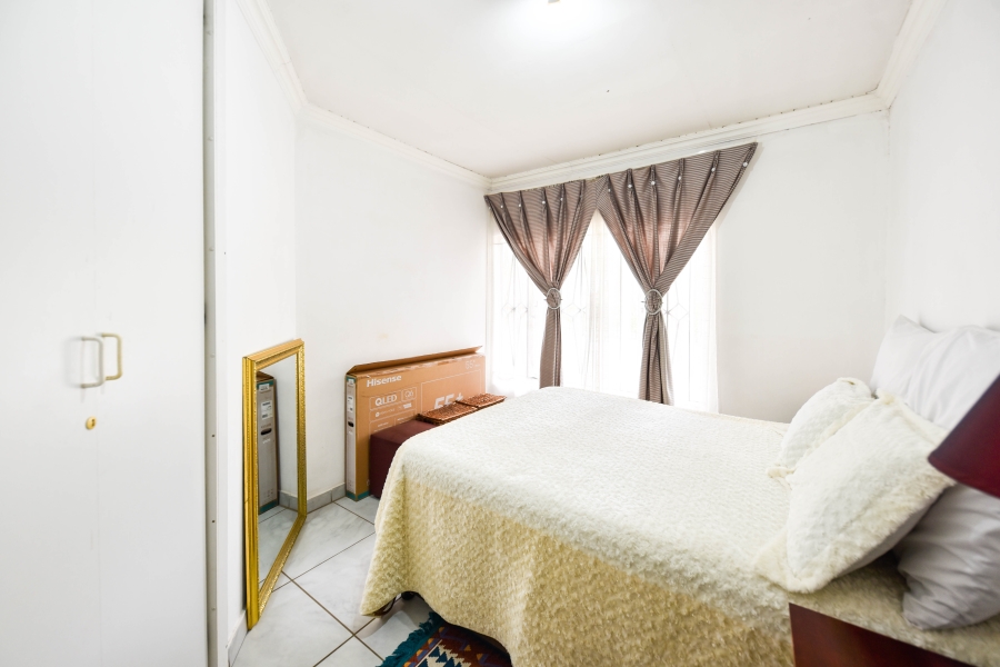 2 Bedroom Property for Sale in The Orchards Gauteng