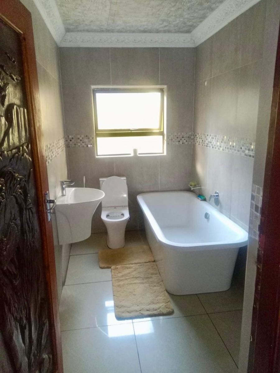 3 Bedroom Property for Sale in Daveyton Gauteng