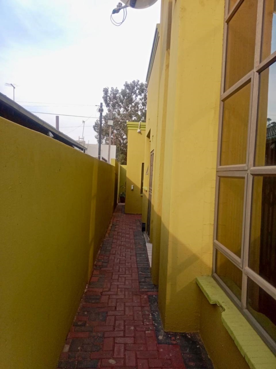 3 Bedroom Property for Sale in Daveyton Gauteng