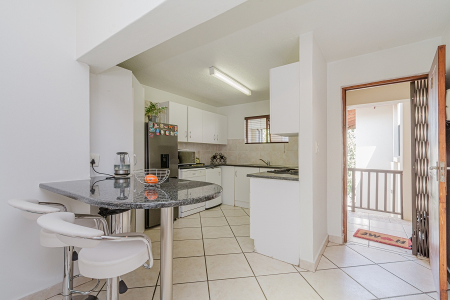 1 Bedroom Property for Sale in Chartwell Gauteng