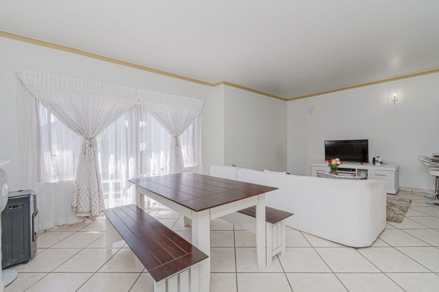 1 Bedroom Property for Sale in Chartwell Gauteng