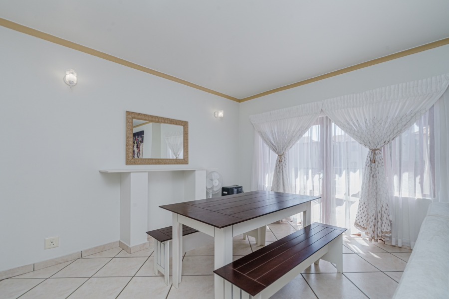 1 Bedroom Property for Sale in Chartwell Gauteng